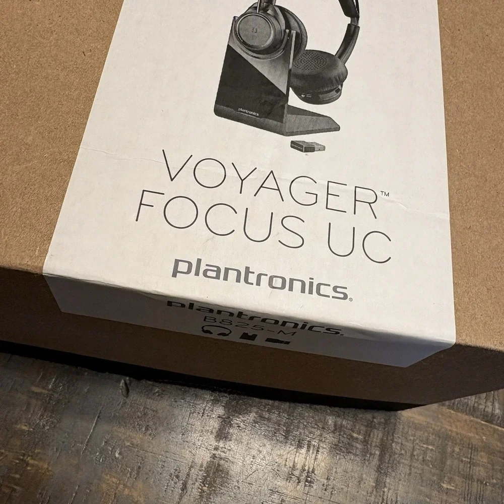Poly Voyager Focus UC Wireless Headset with Microphone (Plantronics) B 825